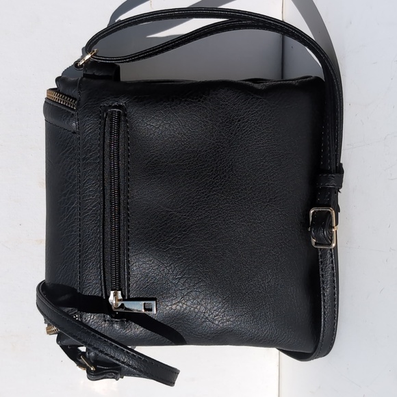 Black Leather Crossbody Bag Size 9+10 - Picture 5 of 9